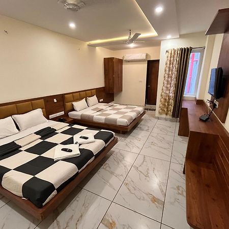 Hotel Prakasham Ujjain Exterior foto